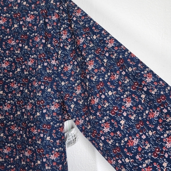 EXPRESS BUTTON FRONT FLORAL SHIRT - Picture 3 of 5